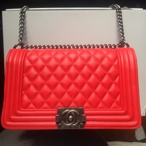 Luxurious red bag